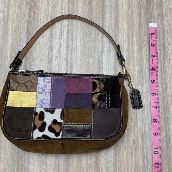 Vintage Coach Holiday Patchwork Demi Bag # 7071 from 2005 like new - Picture 8 of 8
